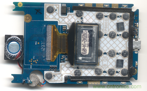 拆解探秘：售價75元的手機為什么還能盈利？