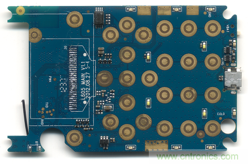 拆解探秘：售價75元的手機為什么還能盈利？