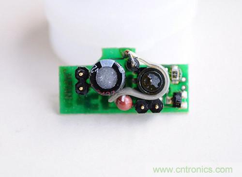 【拆解】走進(jìn)傳呼時(shí)代，天價(jià)傳呼機(jī)拆解探奇