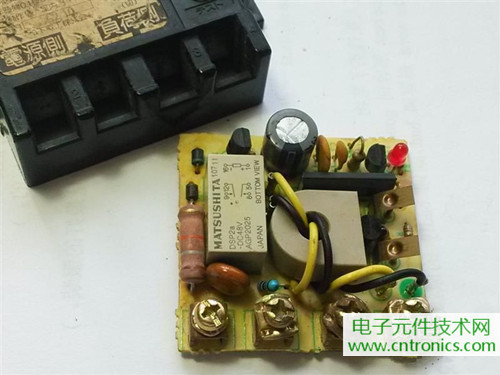 漏電保護(hù)器拆解：結(jié)構(gòu)有差異，做工不錯(cuò)