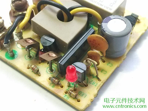 漏電保護(hù)器拆解：結(jié)構(gòu)有差異，做工不錯(cuò)