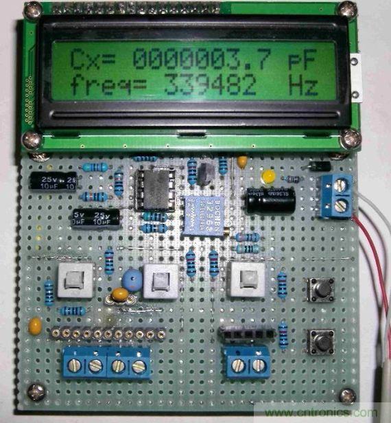 DIY集電容、電感和頻率為一體的測(cè)量?jī)x器