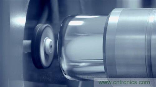 顛覆傳統(tǒng)設(shè)計(jì)，蘋(píng)果全新Mac Pro生產(chǎn)線(xiàn)探秘