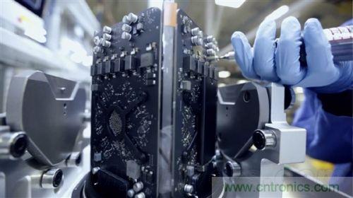 顛覆傳統(tǒng)設(shè)計(jì)，蘋(píng)果全新Mac Pro生產(chǎn)線(xiàn)探秘