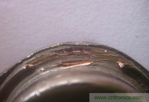 暴力拆解對(duì)比:進(jìn)口金封三極管VS國(guó)產(chǎn)金封三極管