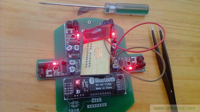 牛人力作！PCB版藍(lán)牙智能小車DIY