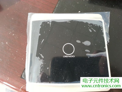 一款觸控開關(guān)拆解，做工不錯(cuò)