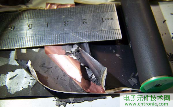 筆記本電池拆解，探秘電池內(nèi)部結(jié)構(gòu)