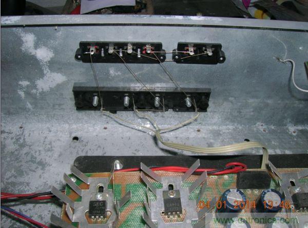 巧奪天工！大神利用山寨功放為高性價比逆變器"穿新衣"