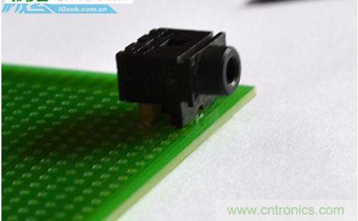 DIY：自制超炫音頻分配器，實(shí)現(xiàn)音箱共用