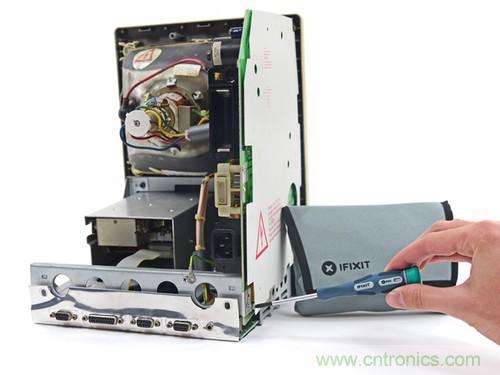 拆！古董級Macintosh 128K電腦