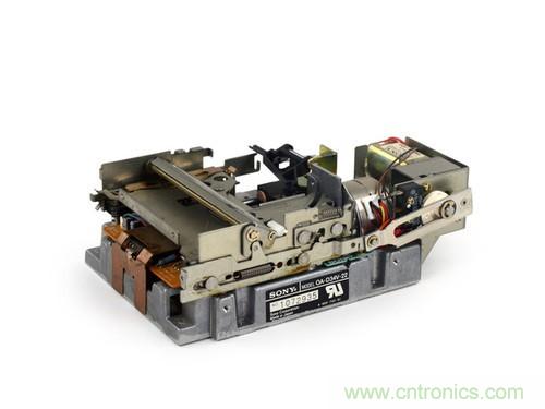 拆！古董級Macintosh 128K電腦