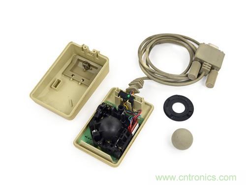 拆！古董級Macintosh 128K電腦