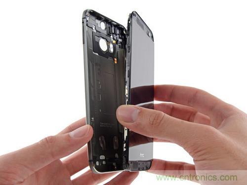 牛人強(qiáng)拆！新HTC One(M8)真機(jī)精密做工難修理