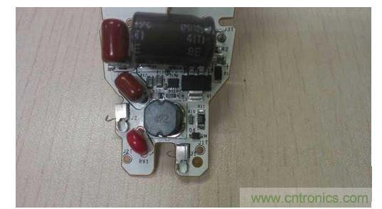 二、連接方式：