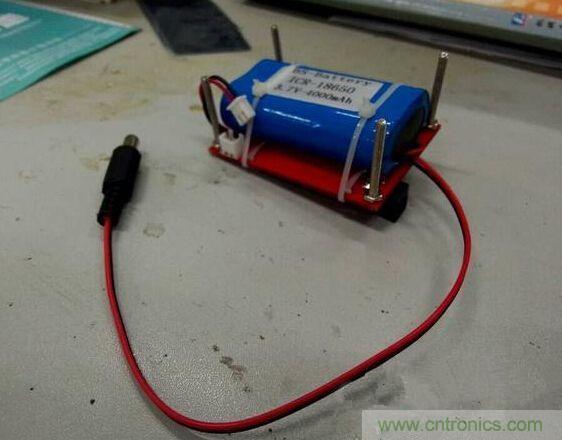 DIY神器：夜間不間斷電源，大學(xué)通宵嗨翻天！