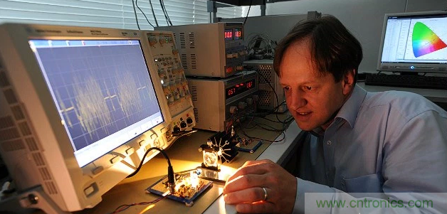 Li-Fi短期內(nèi)不能取代Wi-Fi，為什么？