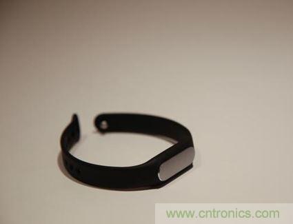 小米手環(huán)光感版體驗：便宜實惠，功能尚可