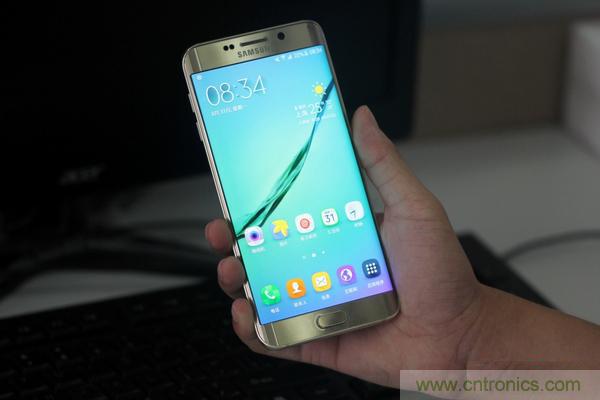 三星S6 Edge+拆解：比S6 Edge加在哪里？