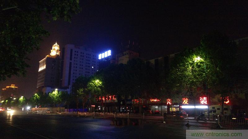 無(wú)邊框的 nubia Z9 ，一款既有驚喜，又有驚艷的智能手機(jī)