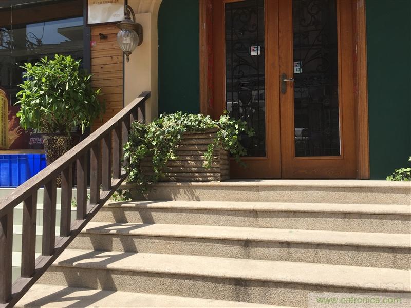 無(wú)邊框的 nubia Z9 ，一款既有驚喜，又有驚艷的智能手機(jī)