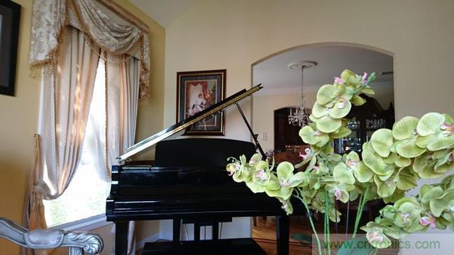 傳奇索尼，憑借Sony Xperia Z5能否在移動市場奪得一席之地？