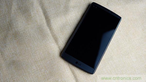 業(yè)界良心 LG V10 評(píng)測(cè):剛毅、冷峻，不失人性化