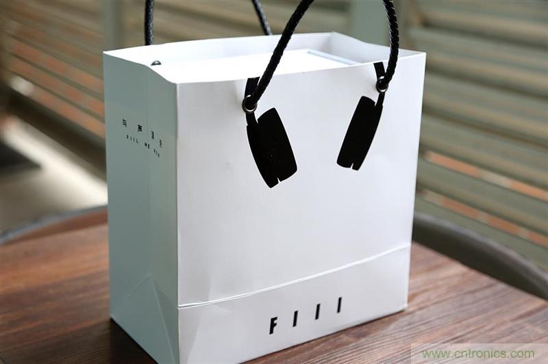 頭條哥的夢(mèng)想之作！FIIL耳機(jī)能讓汪峰上頭條否？