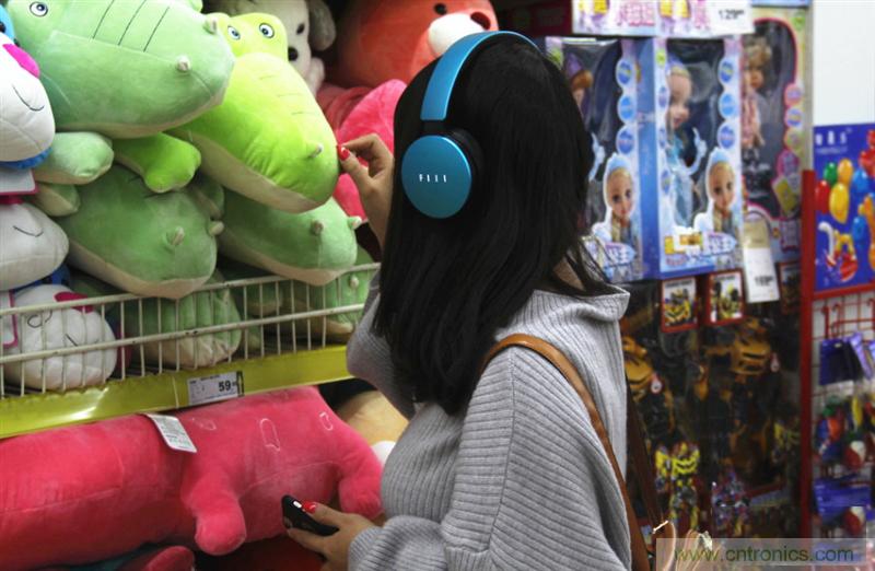 頭條哥的夢(mèng)想之作！FIIL耳機(jī)能讓汪峰上頭條否？