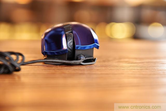 左手寫愛，右手寫他&mdash;&mdash;從此鍵盤鼠標不分家！