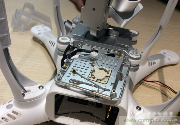 真飛機(jī)拆不著，那就來(lái)拆拆無(wú)人機(jī)&ldquo;鼻祖&rdquo;大疆吧！