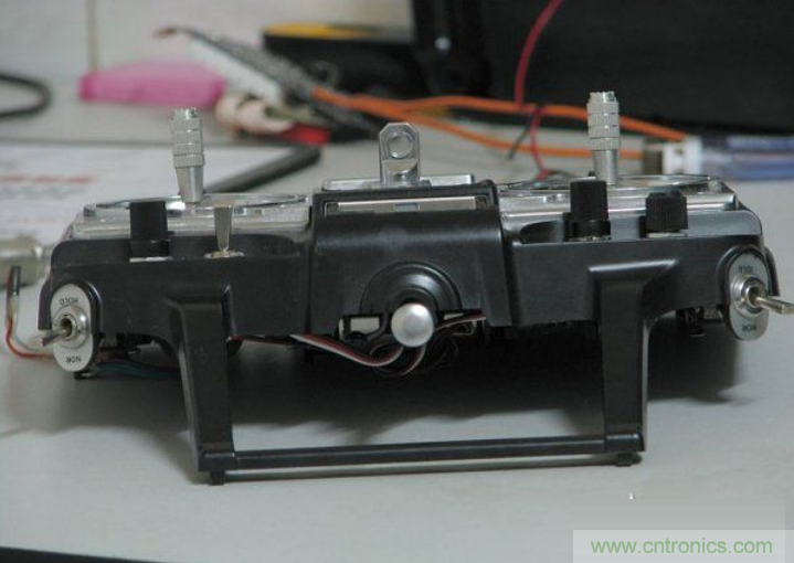 無(wú)人機(jī) DIY 制作全過(guò)程，酷得不要不要的！