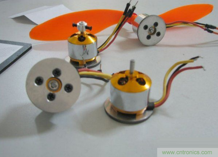 無(wú)人機(jī) DIY 制作全過(guò)程，酷得不要不要的！