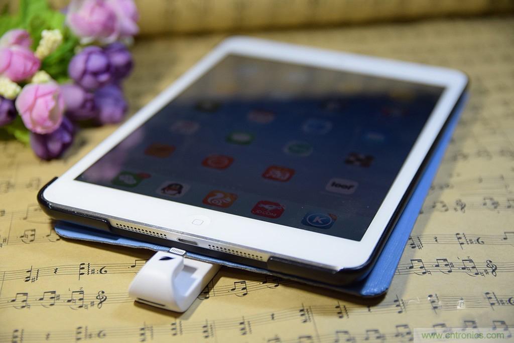 不越獄，就能隨意給iPad增容的影音娛樂利器