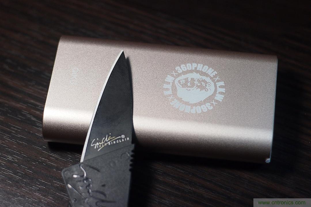 移動(dòng)電源也玩雙引擎？快到你想象不到