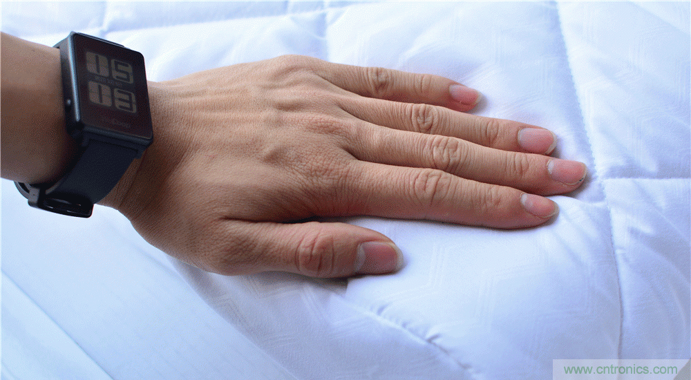 這個(gè)枕頭不僅能挽救睡眠還能挽救婚姻！