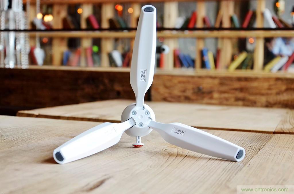 逼格滿滿的相機(jī)便攜三腳架，三足鼎立才安全