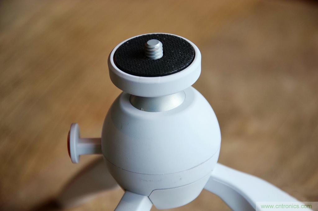 逼格滿滿的相機(jī)便攜三腳架，三足鼎立才安全