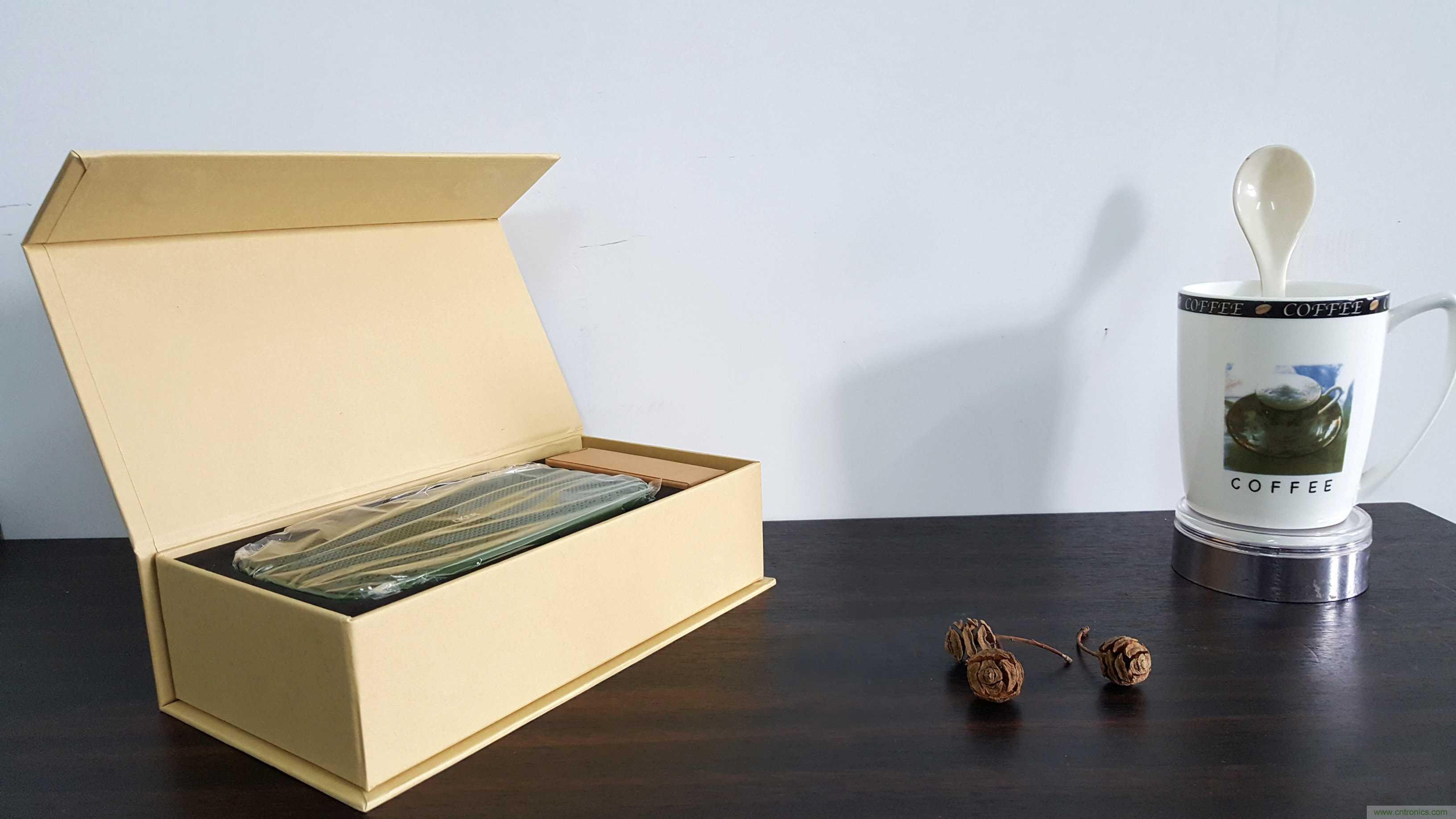 搞怪&ldquo;美人魚&rdquo;盡享靈克藍牙音箱的天籟之音！