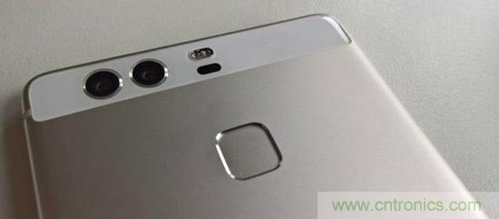 電容對(duì)超聲波，誰(shuí)能解決指紋識(shí)別傳感器三大尷尬點(diǎn)？