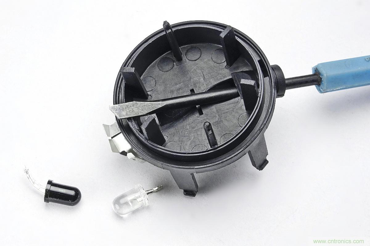 小米煙霧報(bào)警器拆解：一顆電池可用五年是如何做到的？