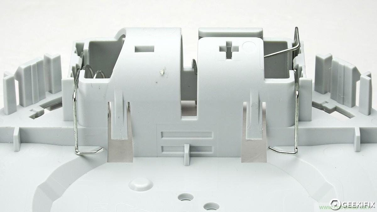 小米煙霧報(bào)警器拆解：一顆電池可用五年是如何做到的？