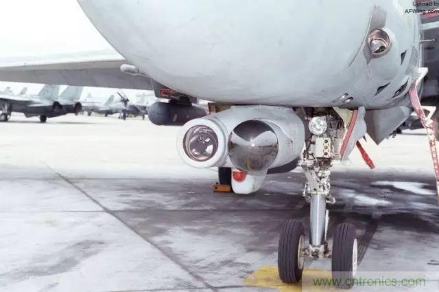 紅外傳感器工作原理、種類、特點(diǎn)以及應(yīng)用詳解