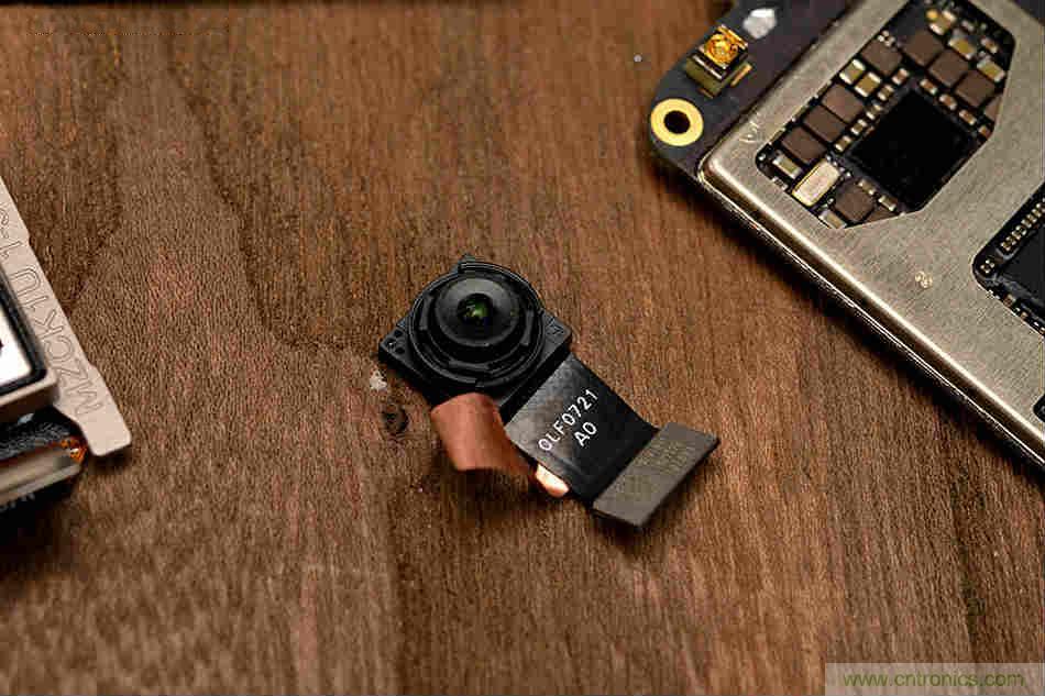 拆解魅族15 Plus：玩轉(zhuǎn)了新概念，但其工藝究竟如何？