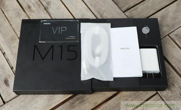 魅族M15拆解：做工精致，壓感Home鍵采用中國芯