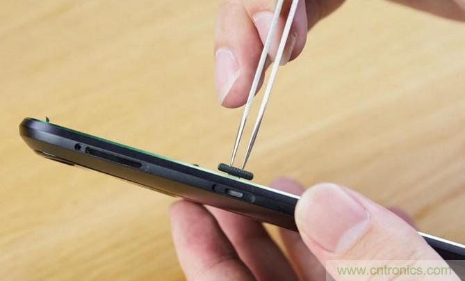 拆解黑鯊手機：多級直觸一體式液冷系統(tǒng)有什么門道？