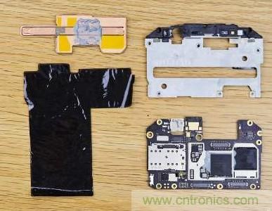 拆解黑鯊手機：多級直觸一體式液冷系統(tǒng)有什么門道？