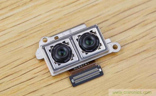 拆解黑鯊手機：多級直觸一體式液冷系統(tǒng)有什么門道？