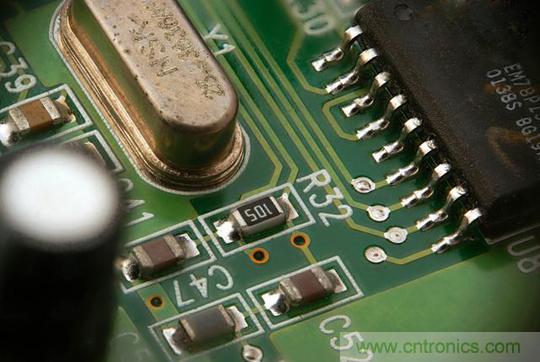 淺談晶體晶振區(qū)別、應(yīng)用范圍及用法