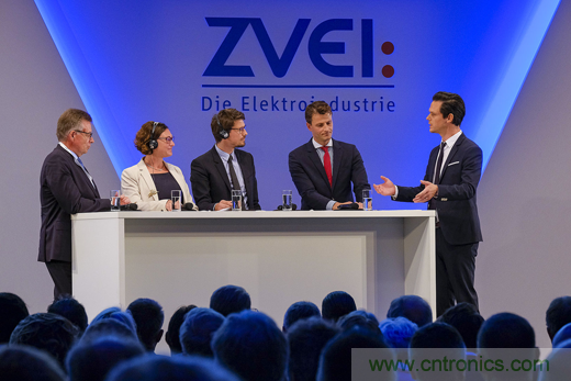 打造合作共贏機(jī)制，推動(dòng)傳統(tǒng)產(chǎn)業(yè)升級(jí)